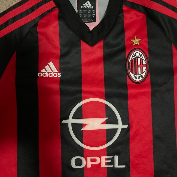AC Milan Home Football Shirt 2002 - Picture 2 of 4